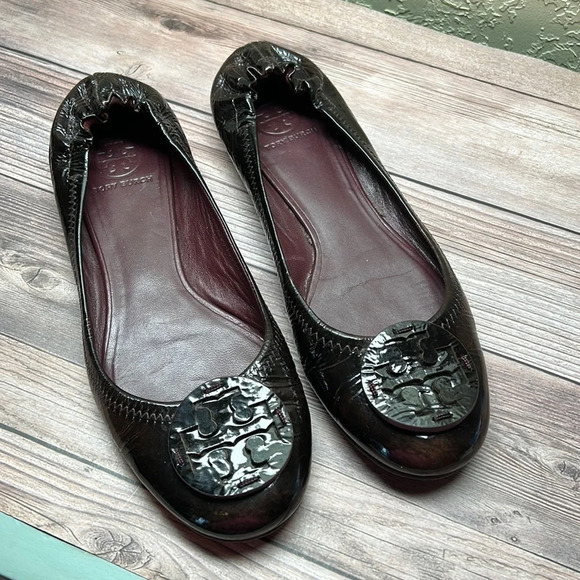 Tory Burch Shoes - Tory Burch patent Leather flats
